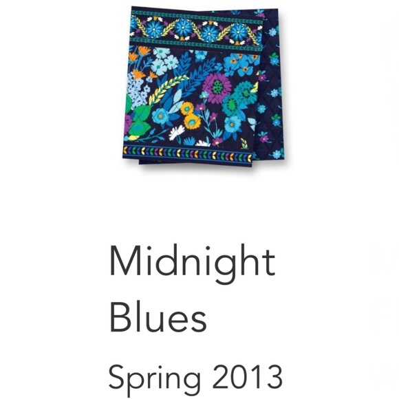 Vera Bradley Large Travel Bag - Picture 2 of 4